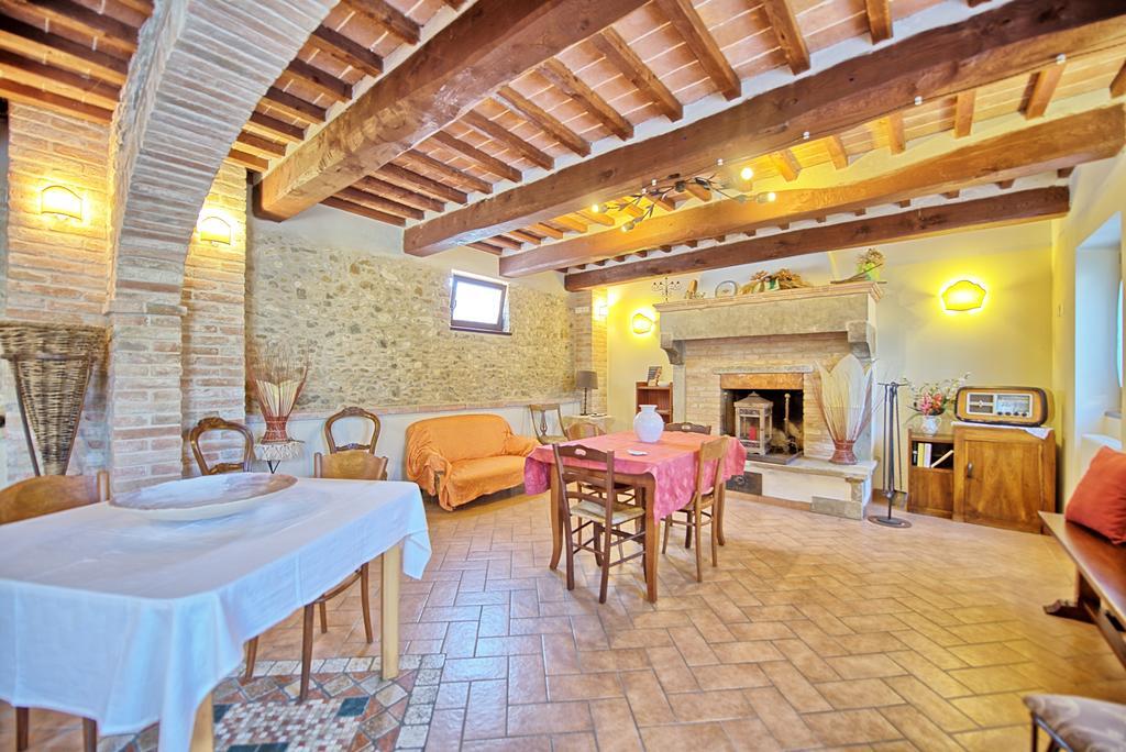 Casale Tiziano By Posarellivillas Citerna Экстерьер фото