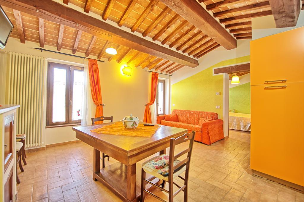 Casale Tiziano By Posarellivillas Citerna Экстерьер фото