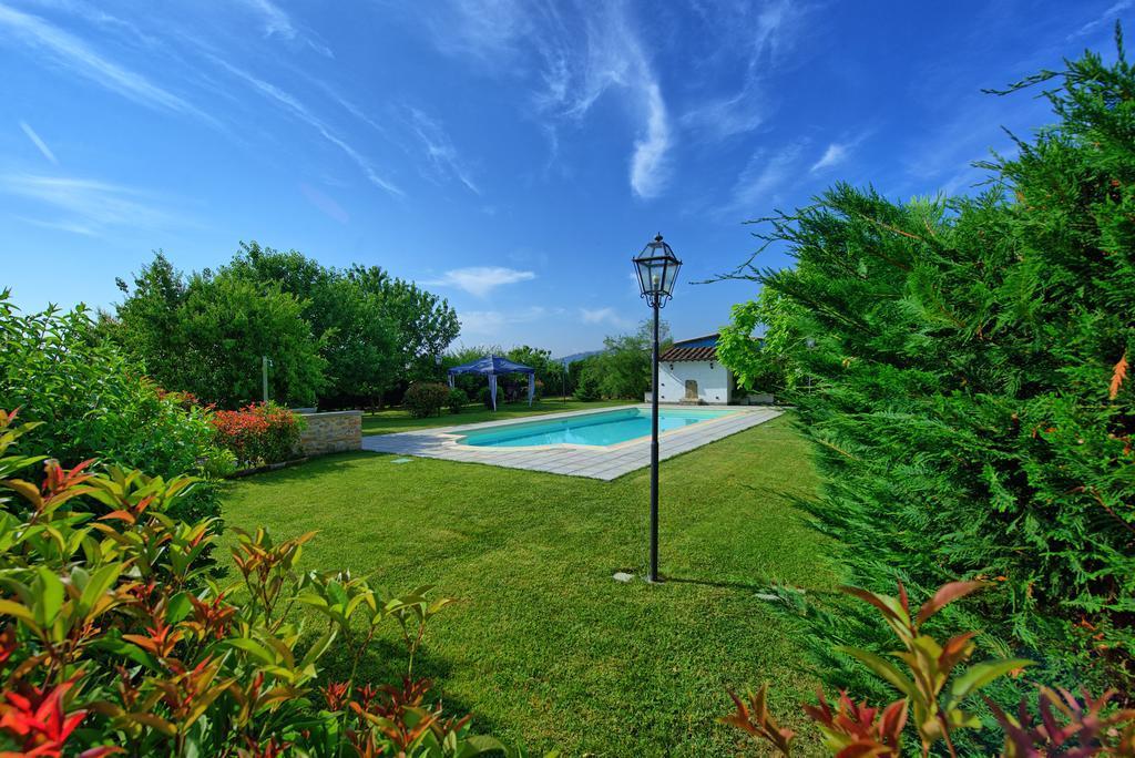 Casale Tiziano By Posarellivillas Citerna Экстерьер фото